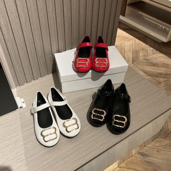 scarpe per bambini ragazze casual parigi principessa scarpe da ginnastica per bambini bambini neonati bambino bambino primavera autunno singolo danza marchio di lusso scarpe moda appartamenti in pelle M4kx #