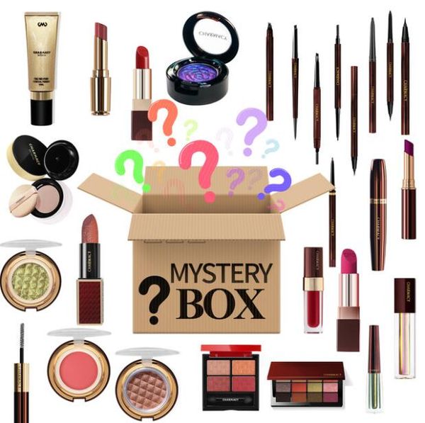 Make-up-Sets, Schönheitsprodukte, Lucky Mystery Boxes, Valentinstag, Weihnachtsgeschenk. Es besteht die Möglichkeit zu öffnen: Lippenstifte, Make-up-Tools, Massagegeräte, elektrische Produkte