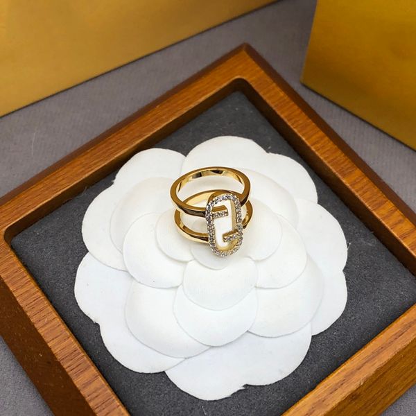 Кольцо с золотым жемчугом Дизайнерские кольца для женщин Мужчины Luxurys Designers Fashion Jewelry Lovers F Кольцо с бриллиантом для свадебного подарка 2301152Z