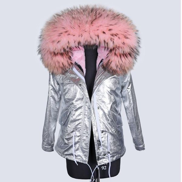 Pelliccia sintetica da donna La giacca invernale rosa con colletto di procione da donna a Nizza è un cappotto caldo e aderente