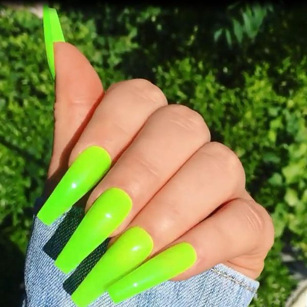 False Nails Neon Green Coffi