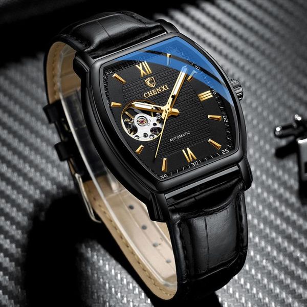 Armbanduhren Chenxi Automatische mechanische Uhr Männer wasserdichte Business-Uhr Skeleton Tourbillon Armbanduhr Relogio MasculinoWristwatches Wr