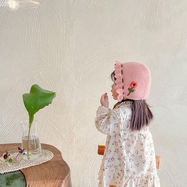 Beralar Sevimli Bebek Kapağı Çiçek Yün Örgü Çocuk Tığ Şapkası Kış Kış Dış Mekan Girek Bonnet Noel Takım Toddler Pograph Props Çocuk