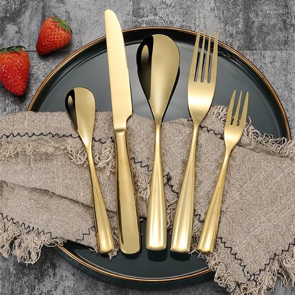 Set di stoviglie Coltello dorato di lusso Cucchiaio Forchetta Manico addensato Stoviglie occidentali in acciaio inossidabile Set completo di posate per la casa Cucina