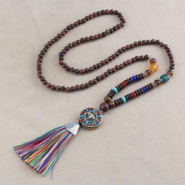 Collane con ciondolo Unisex Fatti a mano Nepal Buddista Mala Collana di perline di legno Boho Hippie Style Ethnic Long Men Women's Lucky Jewelry