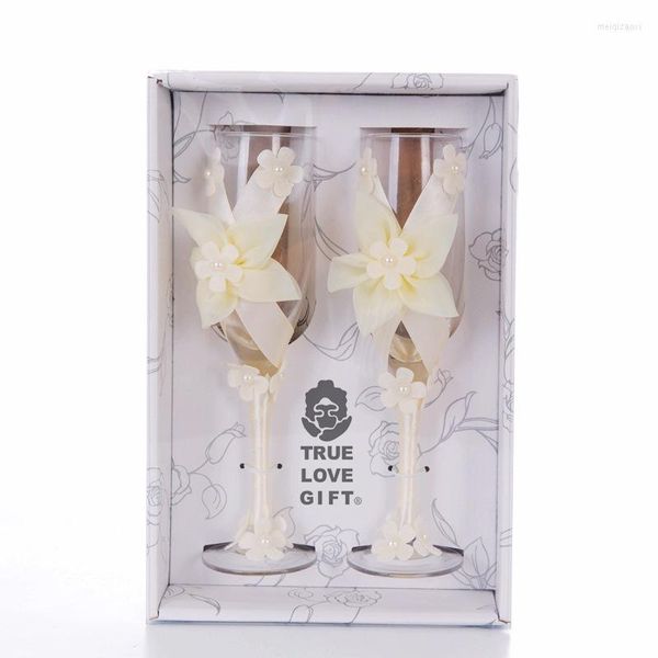 VINHOS DE VINHO 2PCS/Set Crystal Crystal Champagne Gold Metal Stand Flautes Faculdade de Festa dos Valentim Gifts 200ml