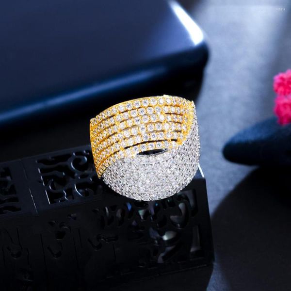 Anéis de casamento Beaqueen brilhante zircônia cúbica micro paving grande largura linha torcida anel de luxo dois tons de ouro branco cor para mulheres jóias r142