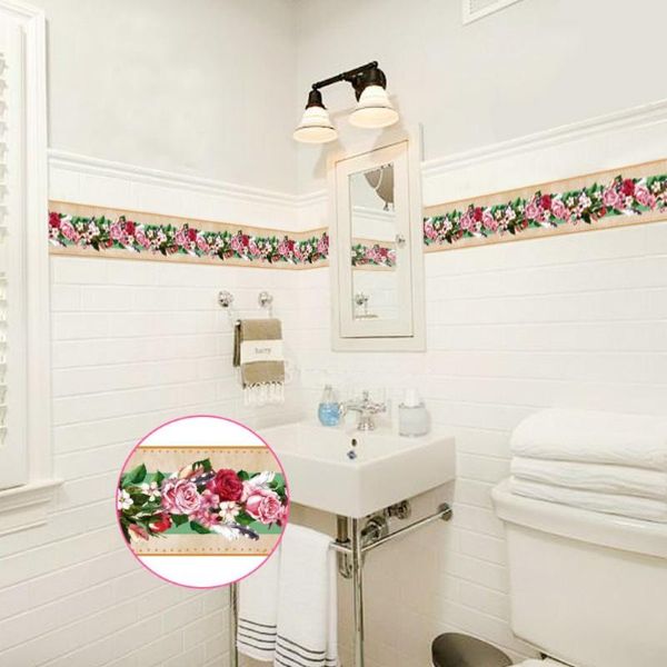 Wallpapers Kreative selbstklebende Tapete Baseboard Wohnzimmer Badezimmer Retro Rose Blumencluster Blumenmuster Taille Wandaufkleber