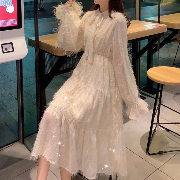 Abiti casual 2023 Primavera Chic Fiocco con lacci da donna Nappe Flare Sleeve Bling Abito in chiffon Donna Elegante A-line