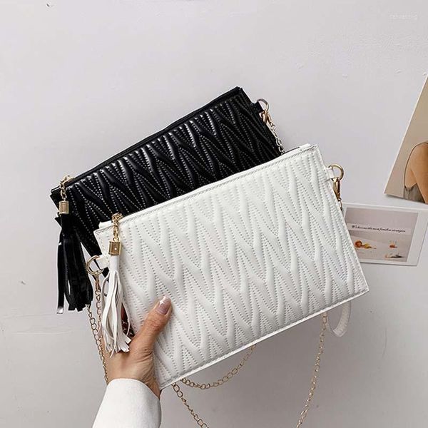 Bolsas de noite 2023 PU Saco de ombro de couro Teave Lady Diamond Tassel Chain Bolsa Casual