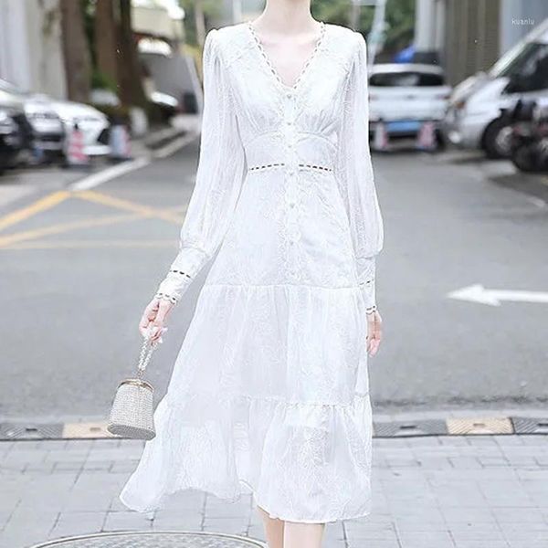 Повседневные платья 2023 Весеннее белое платье Детское с длинным рукавами вышитыми вышиты
