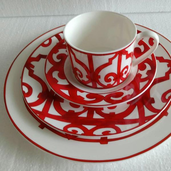 Dinnerware Sets Red Window Plates Porcelain Dinner Serving Dish Plate European Kitchen Home Decor Handmade Coffee Cup Set Luxury Bone China