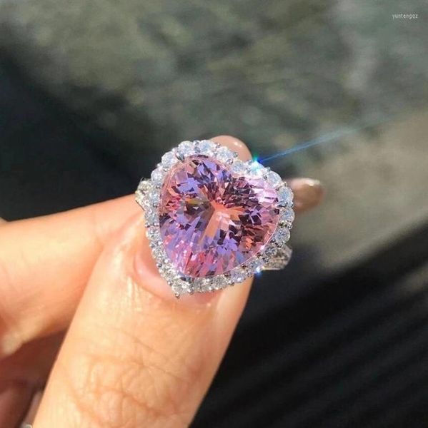 Fedi nuziali di lusso a forma di cuore taglio bianco rosa CZ cristallo di zircone per le donne Anello di fidanzamento regali di gioielli da sposa