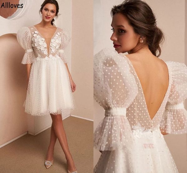 Maniche a sbuffo a pois Abiti da sposa corti A Line Sexy scollo a V aperto sul retro Abiti da sposa con applicazioni di pizzo floreale Boho Garden Tulle Brides Second Reception Party Dress CL1717