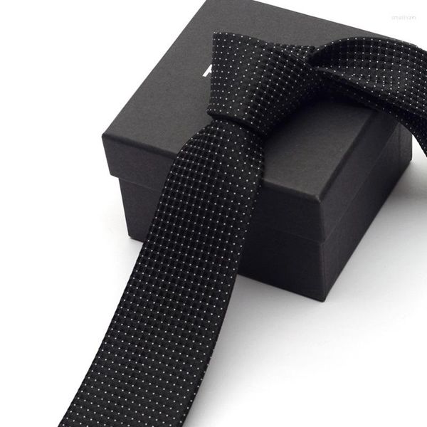 Fliegen 2023 Marke Männer Hohe Qualität Mode 6 cm Slim Black Dot Krawatte Romantische Hochzeit Bräutigam Club Krawatte für Männer mit Geschenkbox