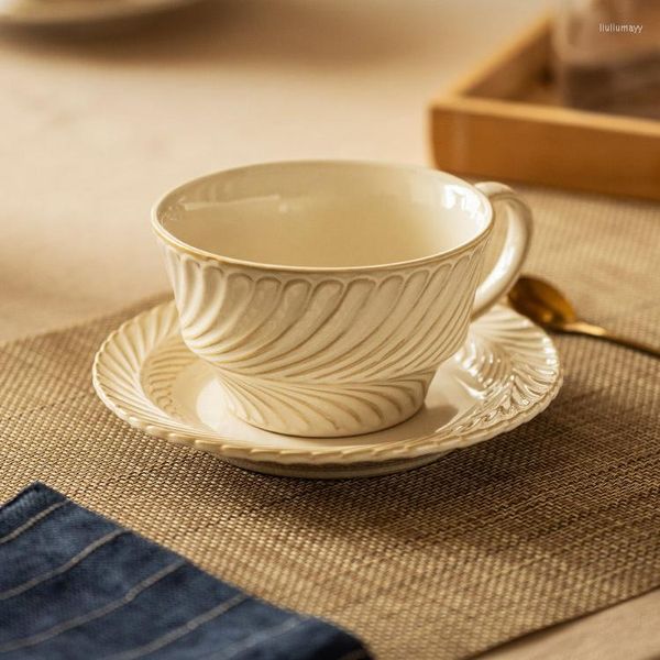 Кубки блюдцы ретро -ручное ручное керамическое чашка блюдца Творчество Ceramics Ceramics Coffee Recainable Eco Friendly Tazzine Caffe nating ek50bd