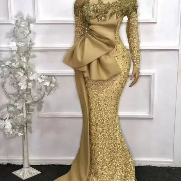 Eleganti abiti da sera a sirena in pizzo a maniche lunghe africane oro Vedi attraverso maniche lunghe Abiti da ballo con perline Robe De Soiree BC11139