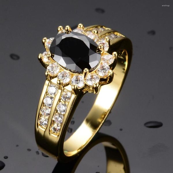 Fedi nuziali Vintage Crystal Female Black Oval Stone Ring Charm Color oro per le donne Promise Bride Flower Engagement