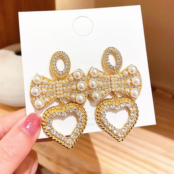 Orecchini pendenti Vintage Luxury Bowknot Drop 2023 Tendenza Perle d'imitazione Donne Dangler Moda Sweety Orecchino coreano Gioielli Pendientes Cha