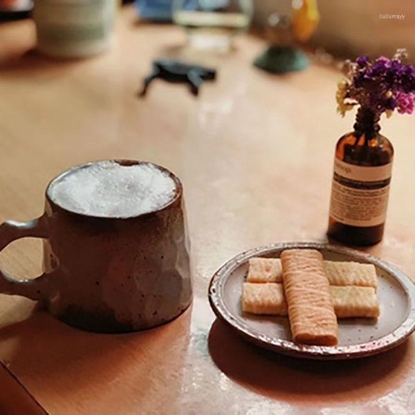 Tazze Piattini Tazze Caffè Latte Bicchieri Lavoro manuale Stile giapponese Tazza d'acqua Retro Ceramica Amante della casa Regalo Tazza Combinazione Banda Vassoi da tè