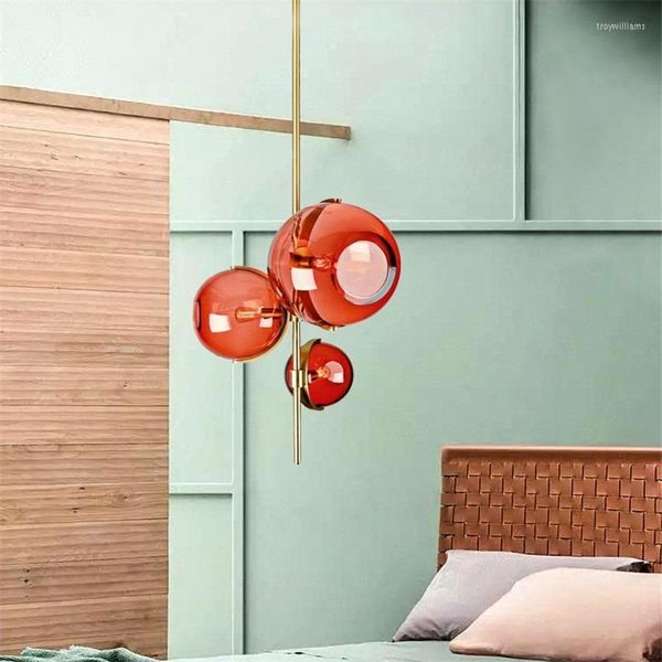 Pendelleuchten Nordic Red Glass Kronleuchter Restaurant Shop Moderne minimalistische Schlafzimmer Designer italienische kreative Drei-Kopf-Lampe