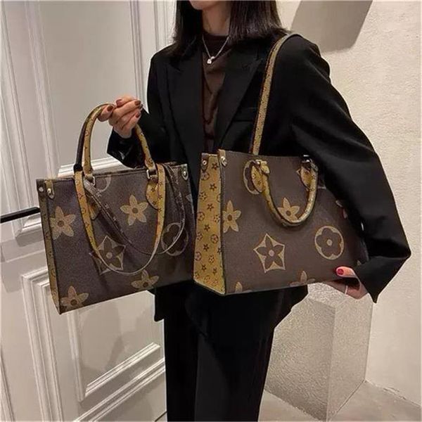 Borse a tracolla Classic Fashion borsa a tracolla in pelle borsa a tracolla in tela grande shopping bag con piccola custodia marrone Luxury