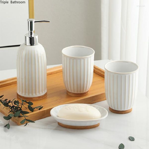 Set di accessori da bagno Accessori da bagno in stile giapponese Strumenti di lavaggio Dispenser di sapone Piatto Bottiglia di lozione Bocca Tazza Lavaggio domestico