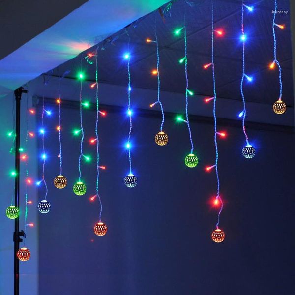 Saiten Led Vorhänge Eiszapfen Licht Droop 0,3/0,4/0,5 M Kugeln Marokkanische Hohl Metall Ball Girlande Für Home Live Zimmer Weihnachten Dekoration