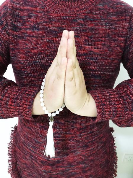 Filo 8MM Bracciale di giade bianche Annodato a mano Mala Mini Rosari Bracciali Perline curative Preghiera energetica Ciondolo Bodhi Yoga