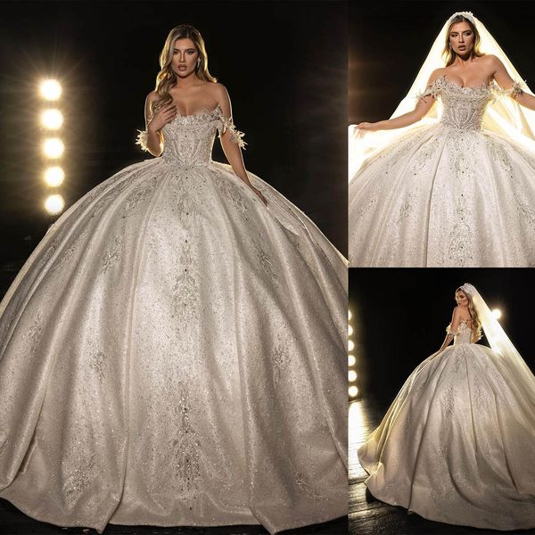 Abito da ballo glamour Abiti da sposa Senza spalline Al largo della spalla Paillettes con candidati Abito di corte con perline in rilievo Custom Made Plus Side Vestidos De Novia