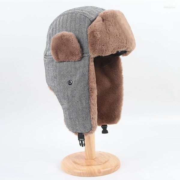 Berets Warme Bomber Hüte Earflap Russische Hut Männer Frauen 2023 Winter Kunstpelz Winddicht Gestreiften Druck Ushanka Sowjetischen Schnee