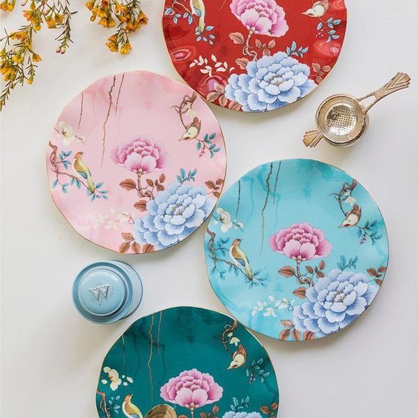 Placas Europeias Plato de jantar europeu Cerâmica Cerâmica Pequenos presentes de luxo Oriental Peony porcelana Acessórios para decoração da casa