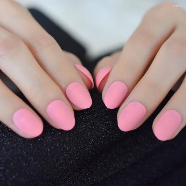 Unghie finte Deep Pink Matte Fake Korea Short Acrylic Nail Tips Prodotti professionali per saloni in stile satinato