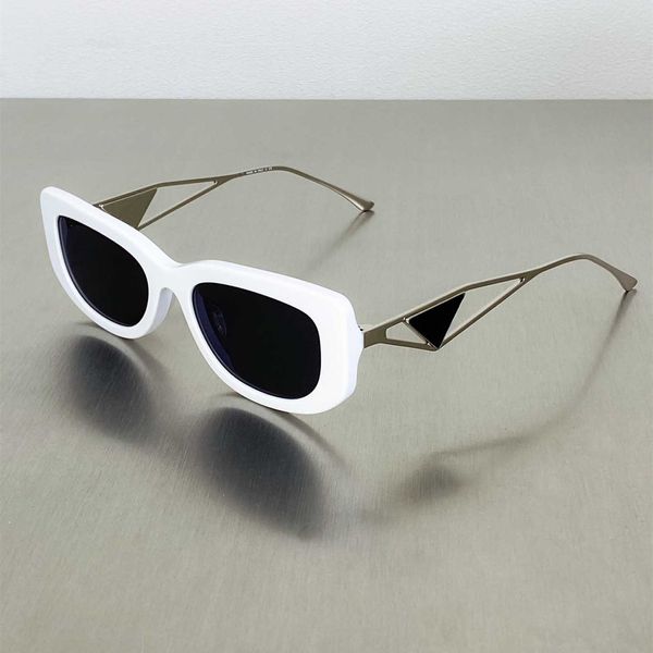 Modeaccessoires, Luxus-Designer-Sonnenbrillen für Damen, Dreiecksetikett, Metall, Vollrahmen-Sonnenbrille, UV400, mit Box, Schwarz und Weiß