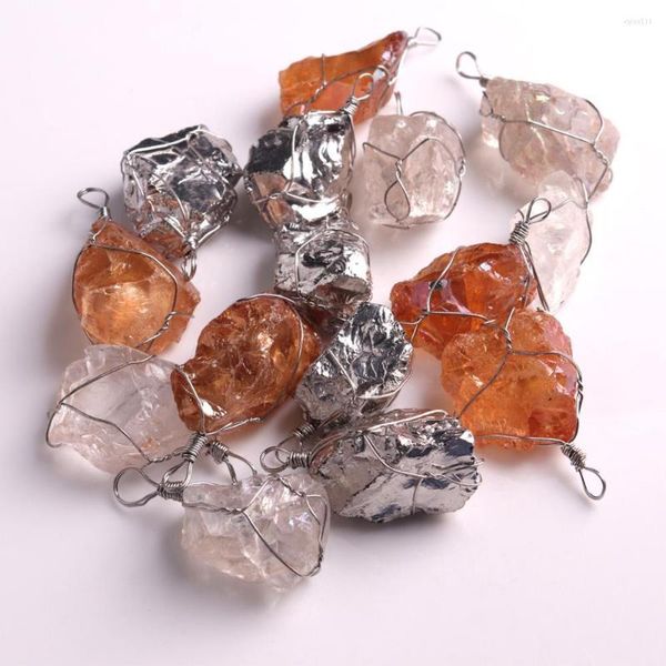 Colares pendentes 6pcs Irregularidade de pedra natural Colar de quartzo claro pingentes de cura tratam charme de cristal para jóias que tornam grátis