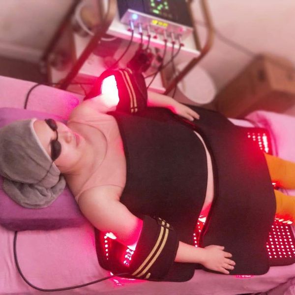 Profesional 5D Maxlipo laser não invasivo Máquina de emagrecimento de grau médico vermelho esculpimento da dor aliviada da dor a laser LIPO Máquina de modelagem para perda de gordura