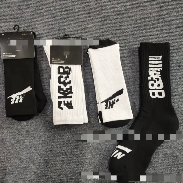 Sport-Basketballsocken für Männer und Frauen mit Handtuchboden, hohe Röhrensocken zum Laufen, Baumwollsocken mit mittlerer Wadenlänge