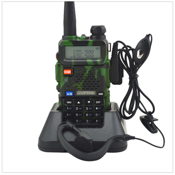 Walkie Talkie Camouflage Baofeng Radio Dualband UV 5R Walkie Talkie Dual Display 136 174 400 520 MHz Zwei-Wege-Radio mit kostenlosem Ohrhörer BF UV5R 230731