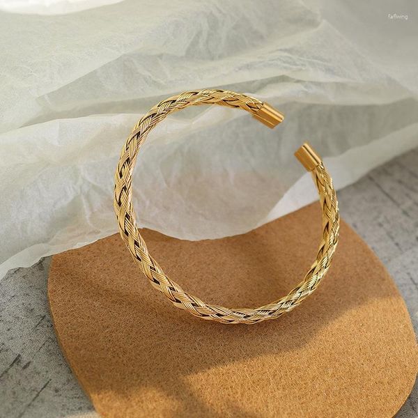 Bangle 2023 Плетеное отверстие регулируемое браслет ручной работы Unisex Fashion Trend Personality Одиночный продукт титановые стальные украшения