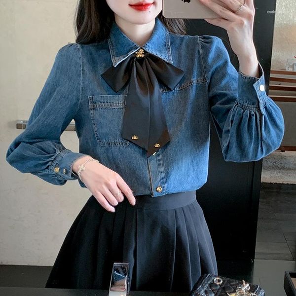 Camicette da donna 2023 Design Sense Camicia di jeans Versione coreana Straniero Bow Style Versatile Top Sweet Girl Bubble Sleeves Office Lady Elegante