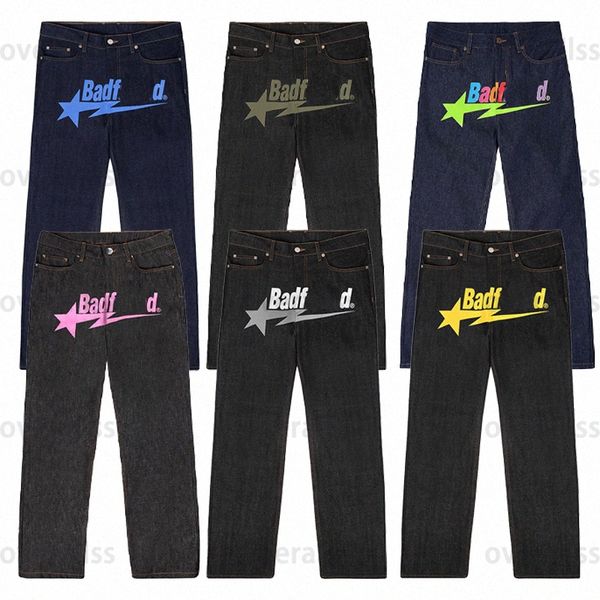 Jeans masculinos y2k de grife Badfriend jeans largos Hip Hop Letter Printed Calças pretas masculinas femininas moda casual Rock Calças largas com pés largos Streetwear
