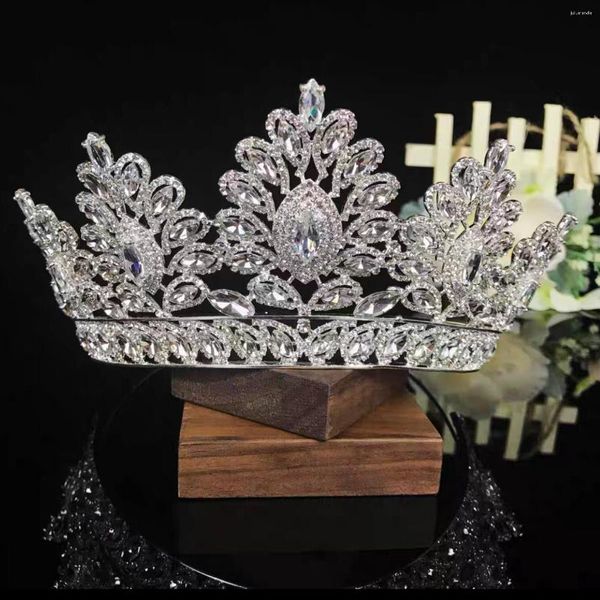Головы роскошная сверкающая свадебная корона полная бисера