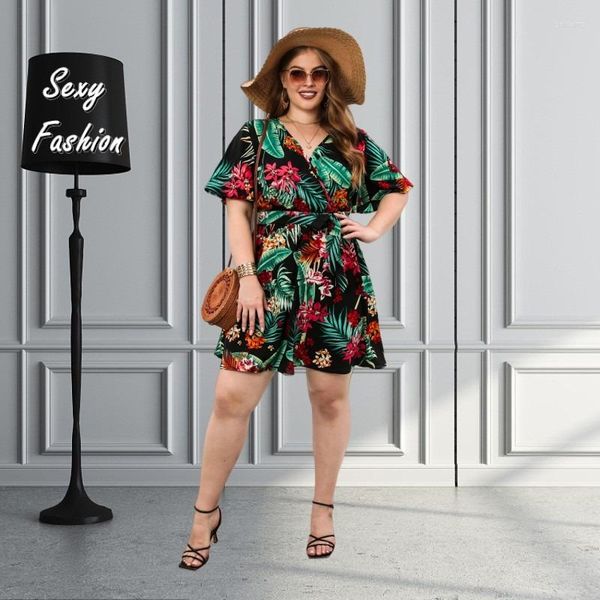 Vestidos tamanho grande XL-4XL para mulheres 2023 verão boêmia moda impressão solto manga curta bandagem decote em v praia sexy mini vestido