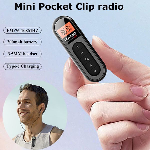 Rádio Mini Pocket FM Receptor Portátil 76108MHZ com Visor LCD Retroiluminado Fones de Ouvido com Fio de 35mm Suporta Carregamento Typec 230801