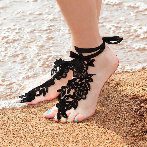 Cavigliere Sandali a piedi nudi da sposa in pizzo sexy Cavigliera con ricami floreali con anello al piede Gioielli per piedi da spiaggia estivi da schiavo