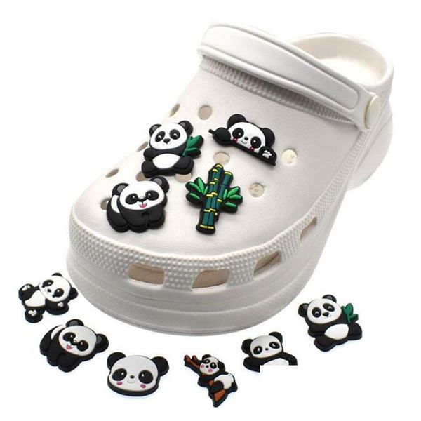 Ayakkabı Parçaları Aksesuarları Sevimli Çizgi Panda Panda Clog Charms Pvc Shoecharms Buckle DIY Dekorasyon Hediyesi Damla Teslim Serisi Rastgele