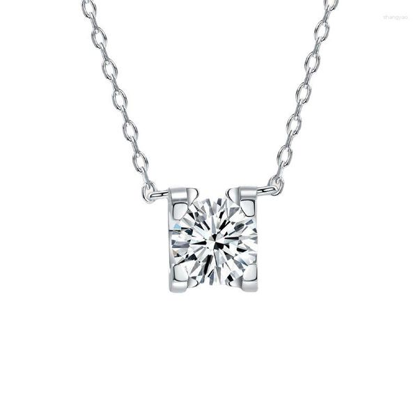 Ketten Echte 1-2CT Moissanit Bull Kopf 4 Zinken Diamant Halskette S925 Sterling Silber Frauen Einfache Einzigen Licht Anhänger