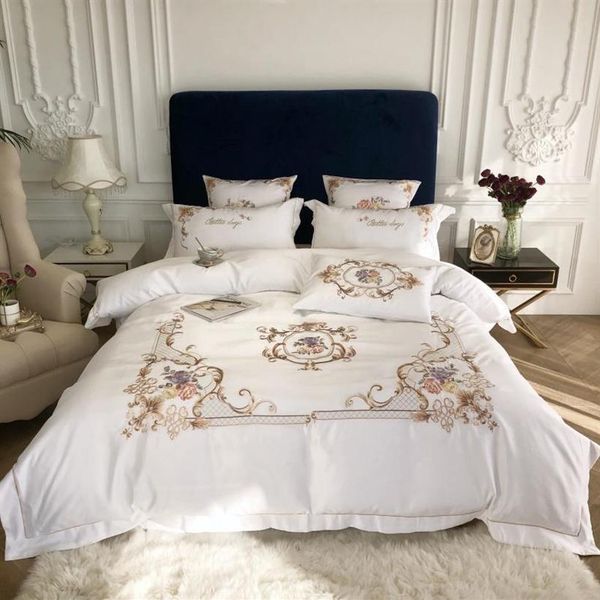 Capa de edredom king queen size conjunto de lençol de cama com ajuste branco chique bordado 4 pçs de algodão de seda conjuntos de cama de casamento casa de luxo 318L