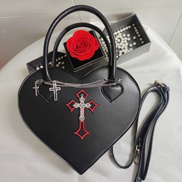 Totes Gothic Bolsa Feminina Love Wallet Y2k Hot Girls Punk Shoulder Bag Metal Decoração Feminina Black Cool Messenger Bags elegantesdesignerbags