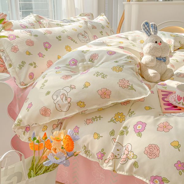 Conjunto de roupa de cama Cartoon Foral Print Polyester Set Full Size Soft Thicken Duvet Cover with Flat Sheet Quilt and Fronha 230731